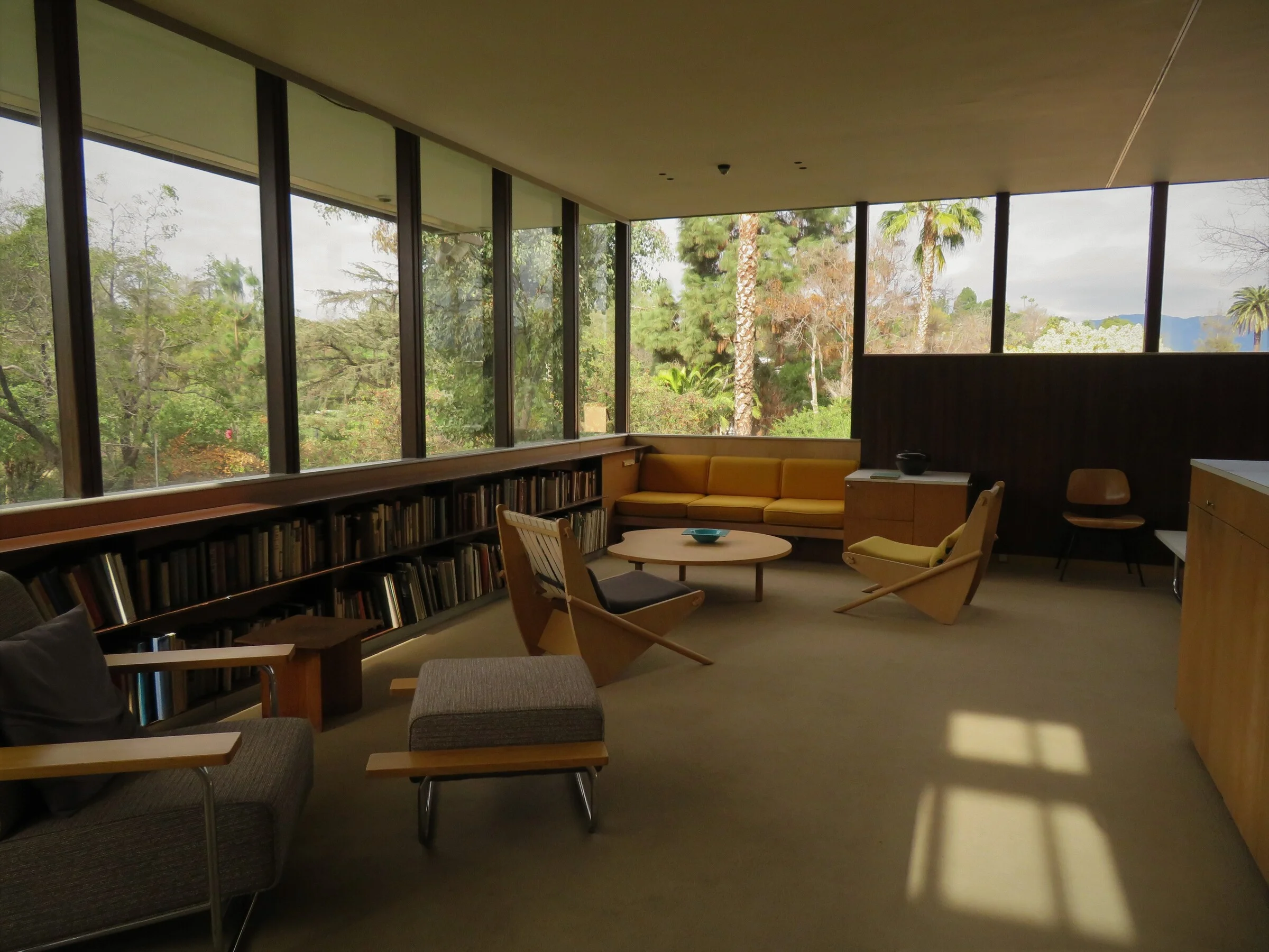 Richard Neutra's VDL Research House II in Silver Lake, Los Angeles, a prime example of his human-centered modernist residential approach